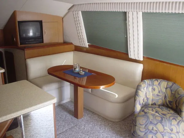 Slide: The Image of Ocean Yachts *43 Convertible* 2000 - 11