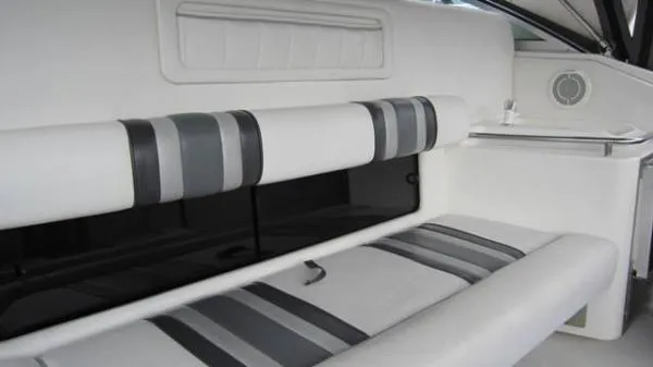 Slide: The Image of Sea Ray Sundancer 1991 - 10