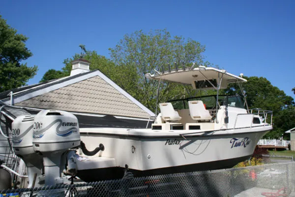 Slide: The Image of Parker Marine 25 Walkaround 1991 - 0