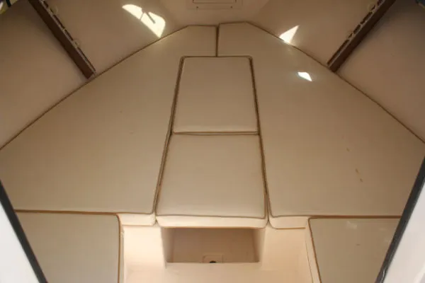 Slide: The Image of Parker Marine 25 Walkaround 1991 - 1