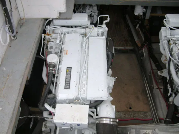 Slide: The Image of Chris-Craft *35 Commander* 1969 - 8