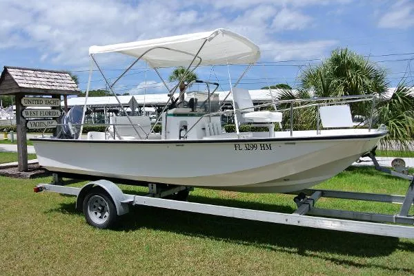 Slide: The Image of Boston Whaler 17 Montauk 1991 - 0