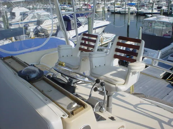 Slide: The Image of Chris-Craft Convertible 1982 - 6