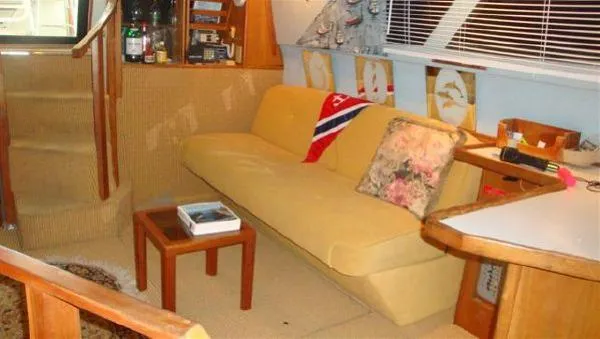 Slide: The Image of Sea Ray 440 Aft Cabin 1989 - 1