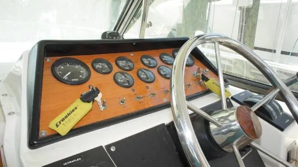 Slide: The Image of Sport-Craft Flybridge 1990 - 11