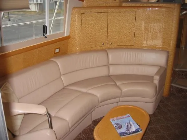 Slide: The Image of Neptunus Sedan Bridge Sport Yacht 1999 - 4