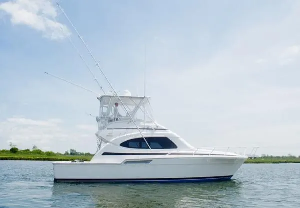Slide: The Image of Bertram 390 Convertible 2005 - 0