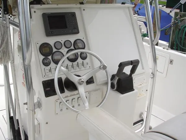 Slide: The Image of Stamas 290 Tarpon 2000 - 9