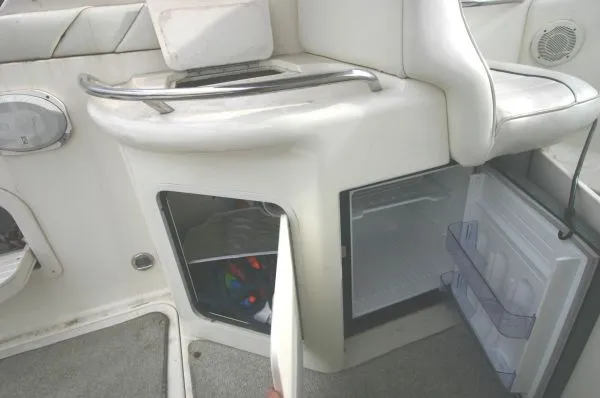 Slide: The Image of Sea Ray 330 Sundancer 1995 - 4