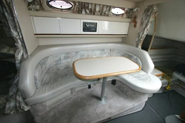 Slide: The Image of Sea Ray 330 Sundancer 1995 - 7