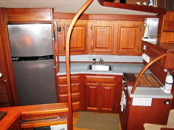Slide: The Image of Viking 44 Aft Cabin Motoryacht 1986 - 5