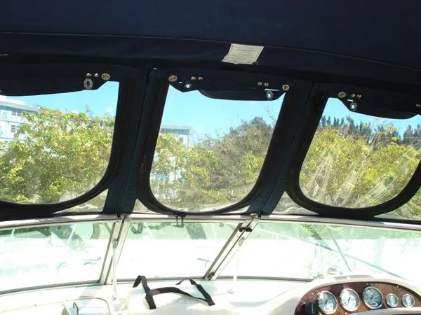 Slide: The Image of Monterey 282 Cruiser 2002 - 8