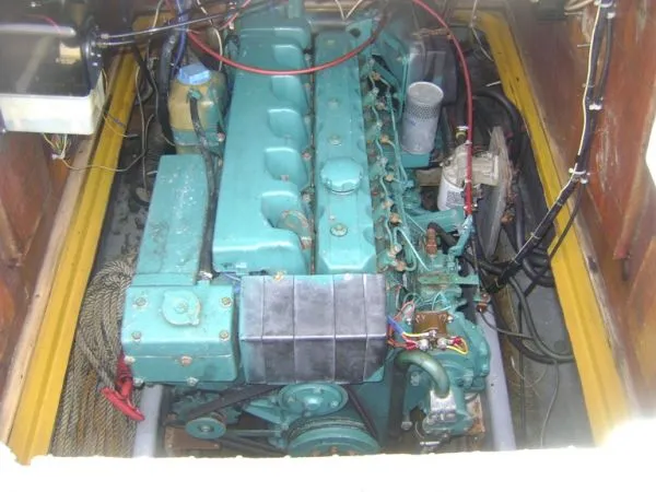 Slide: The Image of Mako Center Console 1981 - 9