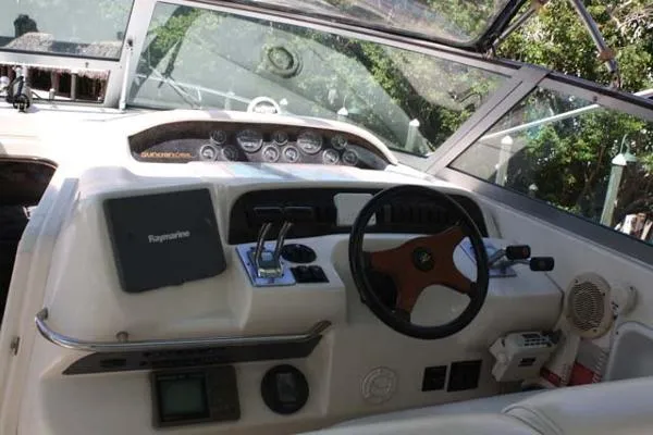 Slide: The Image of Sea Ray 330 Sundancer 1995 - 5