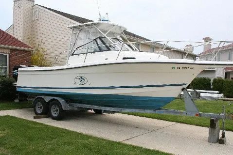 Slide: The Image of Bayliner 2509 Trophy 1999 - 11