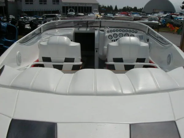 Slide: The Image of Campion Chase 910i 2000 - 4