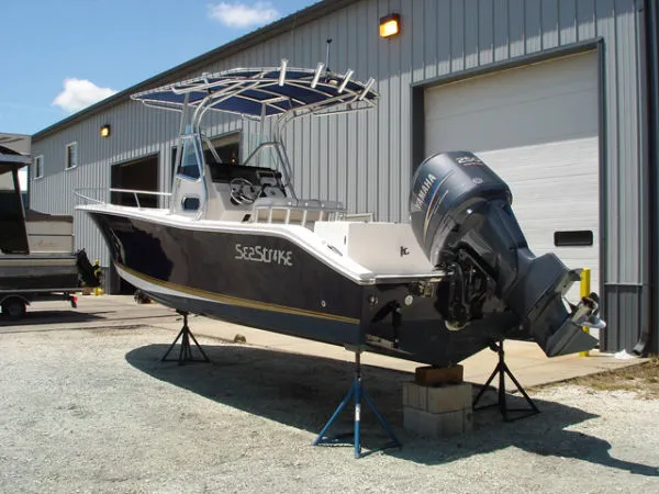 Slide: The Image of Seastrike *24 Center Console* 2007 - 10