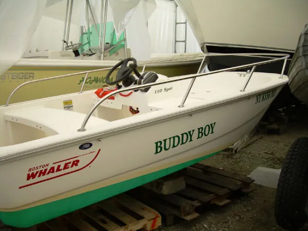 Slide: The Image of Boston Whaler 2005 - 1