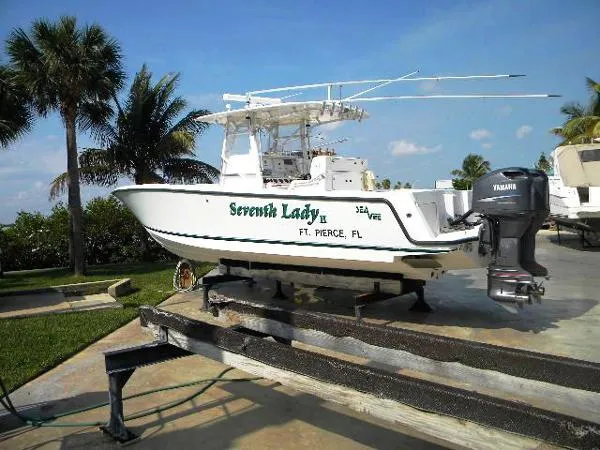 Slide: The Image of SeaVee 340 Open 2004 - 11