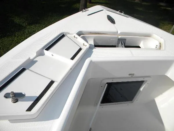 Slide: The Image of SeaVee 340 Open 2004 - 4