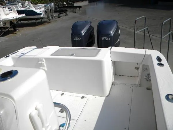 Slide: The Image of SeaVee 340 Open 2004 - 9