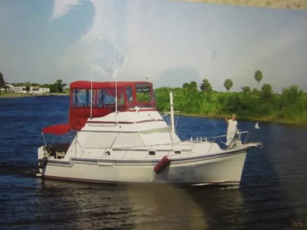 Slide: The Image of Mainship Mark III 1983 - 0