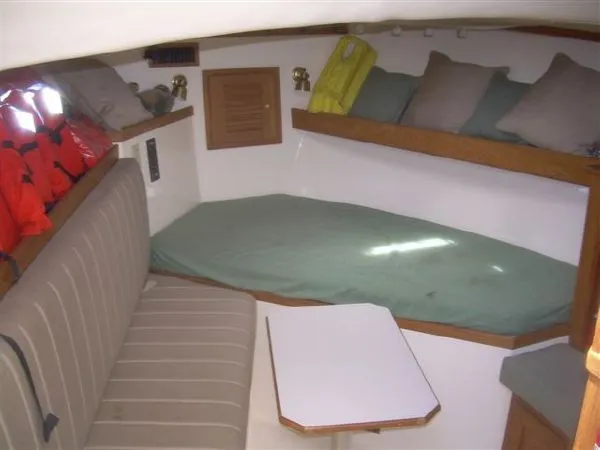 Slide: The Image of Albemarle 305 Express Fish 2000 - 1