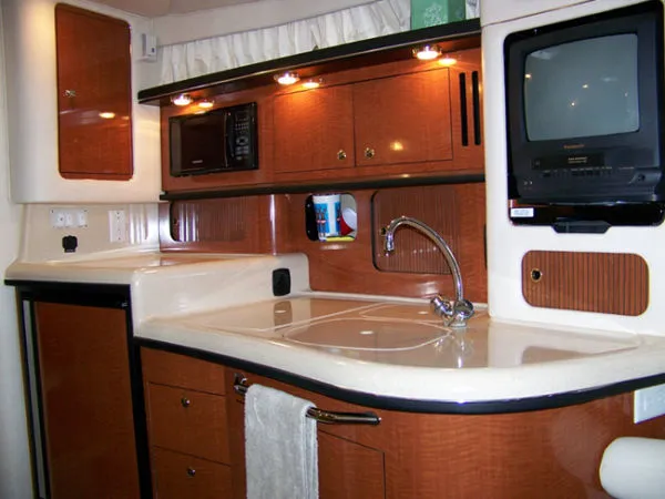 Slide: The Image of Sea Ray *340 Sundancer* 2003 - 3