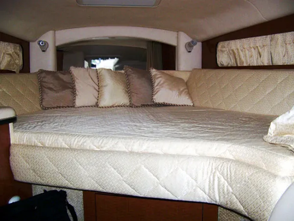 Slide: The Image of Sea Ray *300 Sundancer* 2004 - 4