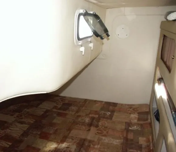 Slide: The Image of Rinker 270 Fiesta Vee 2004 - 5