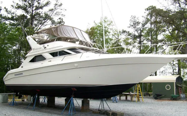 Slide: The Image of Sea Ray 44 Express Bridge 1998 - 0