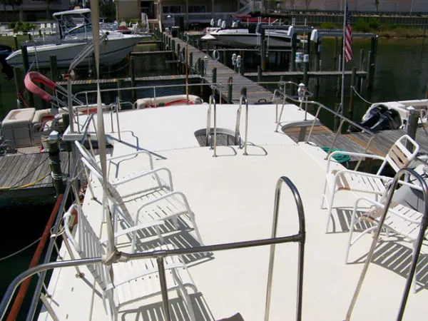 Slide: The Image of Bluewater 53' 1981 - 10