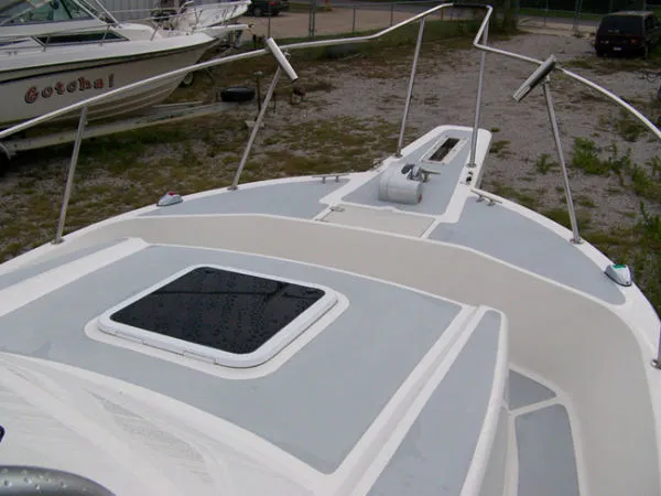 Slide: The Image of Boston Whaler 275 Conquest 1992 - 5