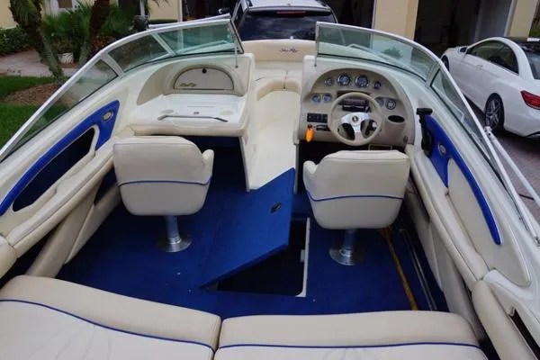 Slide: The Image of Sea Ray SR 21 Bowrider 1997 - 8