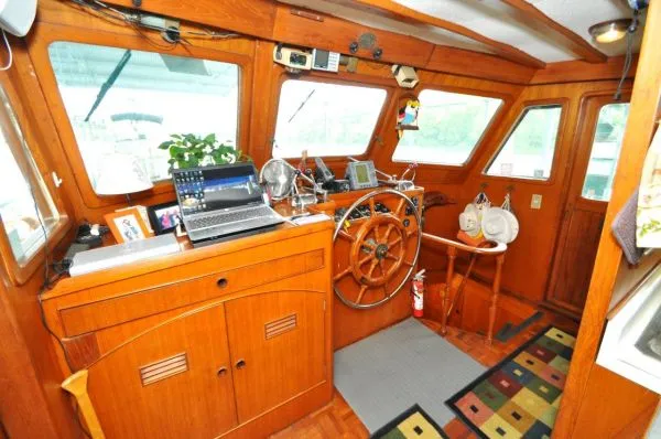 Slide: The Image of Marine Trader 50 Motor Yacht 1982 - 1