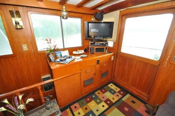Slide: The Image of Marine Trader 50 Motor Yacht 1982 - 5