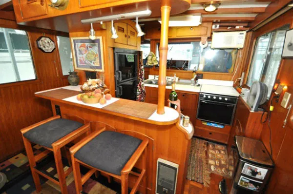 Slide: The Image of Marine Trader 50 Motor Yacht 1982 - 6