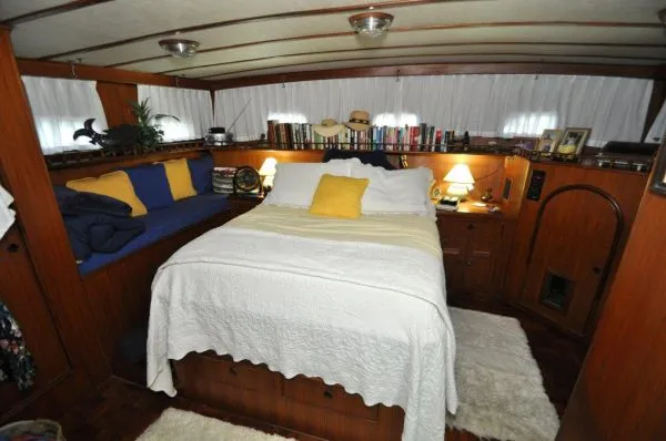 Slide: The Image of Marine Trader 50 Motor Yacht 1982 - 7