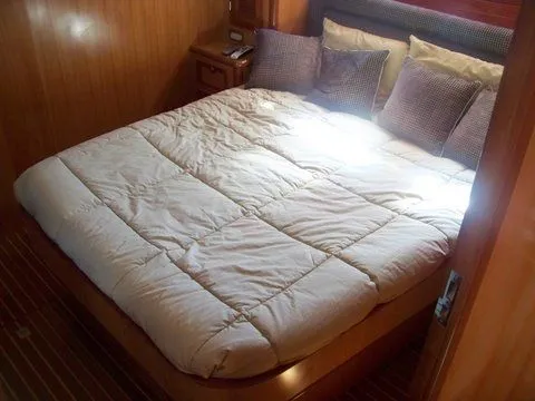 Slide: The Image of Selene Pilothouse trawler 2003 - 11