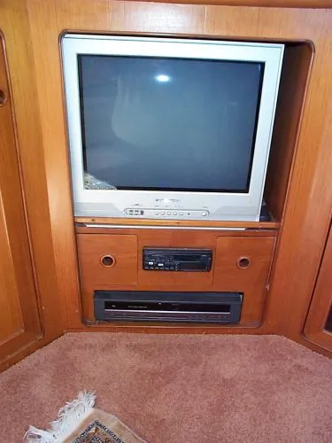 Slide: The Image of Hyatt Cockpit Motor Yacht 1993 - 8