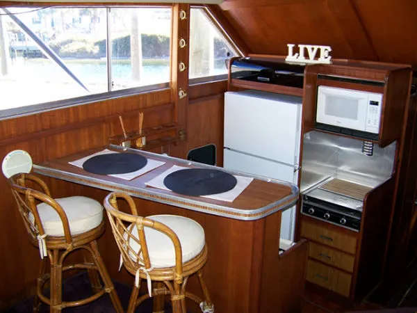 Slide: The Image of Chris-Craft 42 Convertible Sportfish 1985 - 3