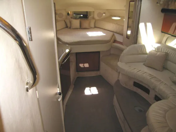Slide: The Image of Sea Ray *340 Sundancer* 1999 - 1
