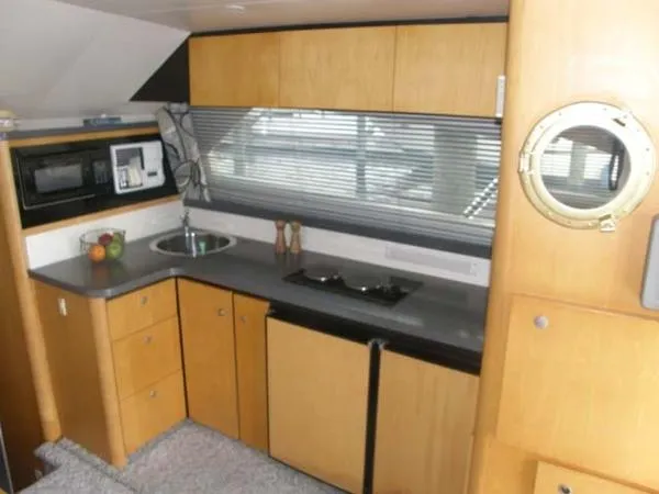 Slide: The Image of Luhrs 36 Convertilbe 2000 - 3