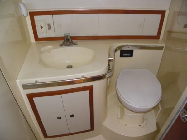 Slide: The Image of Phoenix Bass Boat 34 SFX 1999 - 9