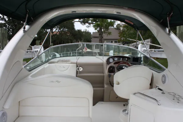 Slide: The Image of Sea Ray 280 Sundancer 2004 - 7