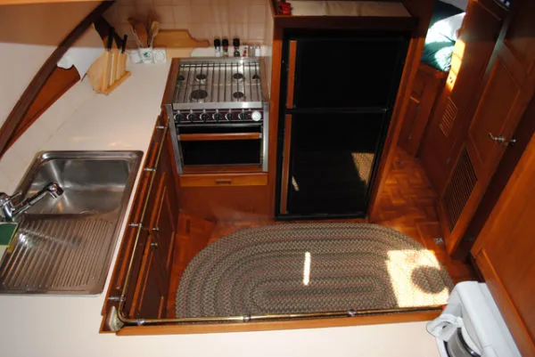 Slide: The Image of Marine Trader Sedan 1978 - 3