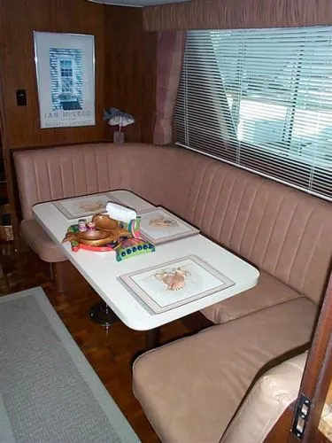 Slide: The Image of Hatteras Motoryacht 1986 - 5