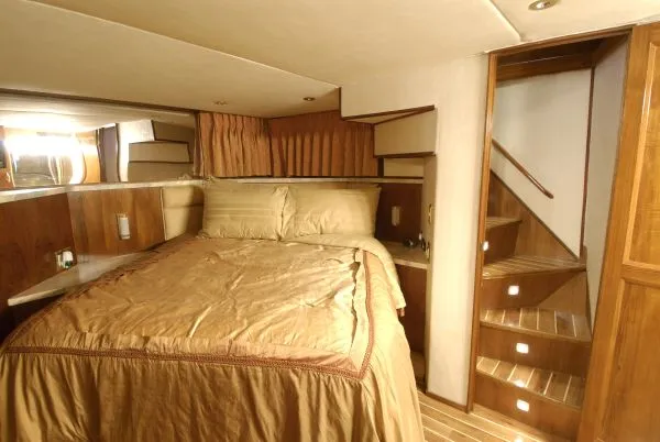 Slide: The Image of Ocean Yachts 4 Stateroom Cockpit Motoryacht 1991 - 9