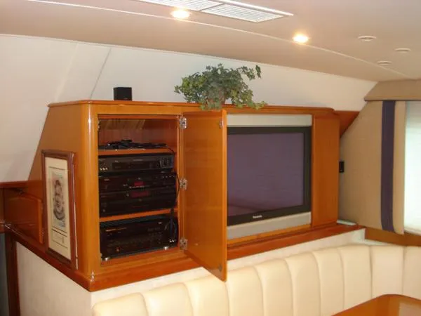 Slide: The Image of Post Sportfish Convertible 2002 - 7
