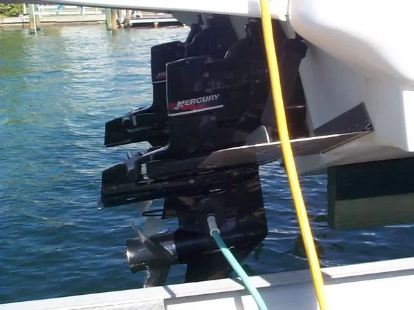 Slide: The Image of Sea Ray 280 Sundancer 2003 - 10